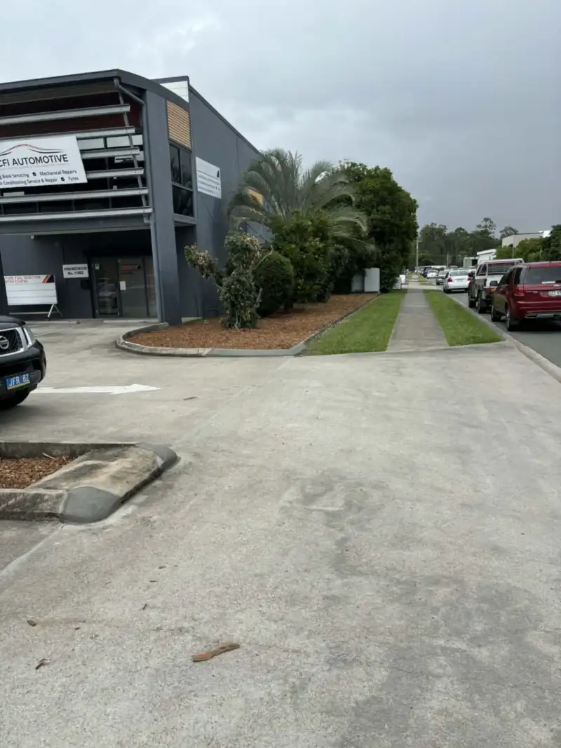 Mown lawn and tidy frontage at a unit complex in Burpengary